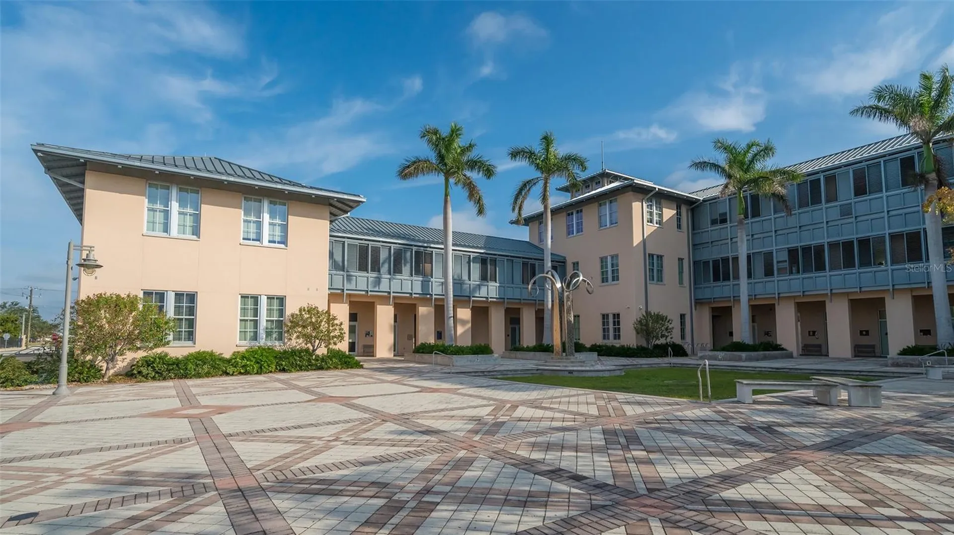 7322 Westmoreland Drive Sarasota FL 34243