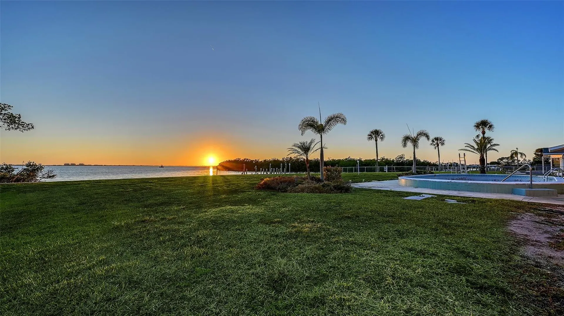 7322 Westmoreland Drive Sarasota FL 34243