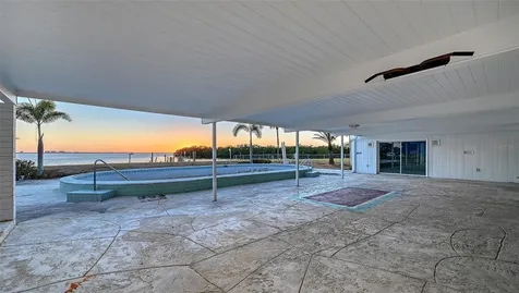 7322 Westmoreland Drive Sarasota FL 34243