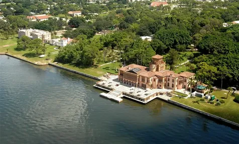 7322 Westmoreland Drive Sarasota FL 34243