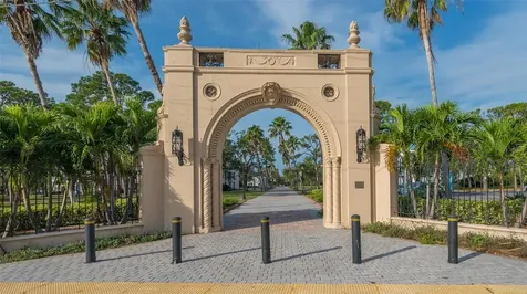 7322 Westmoreland Drive Sarasota FL 34243