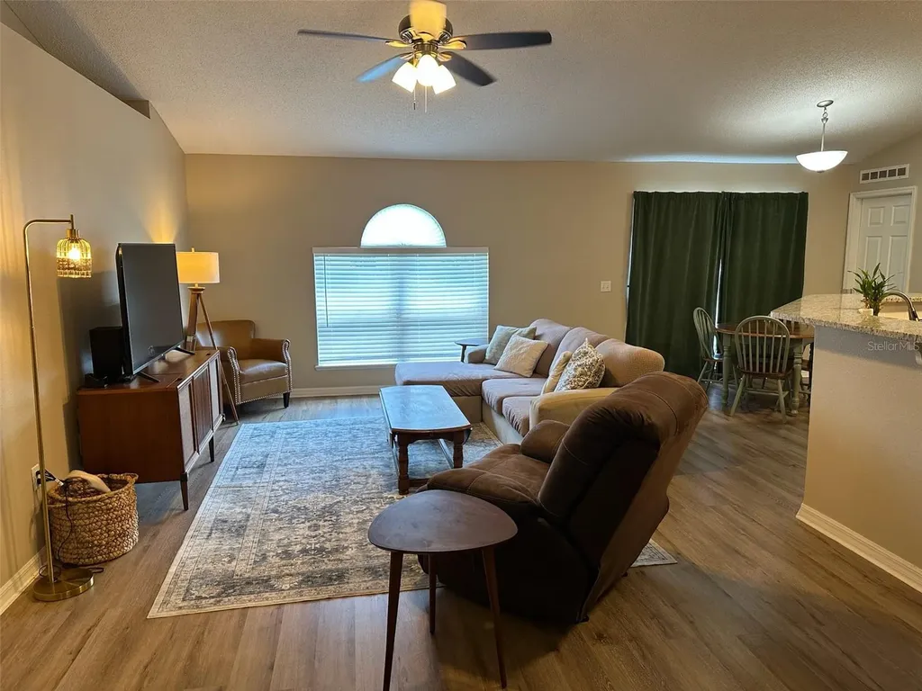 1346 Dunbarton Court Kissimmee FL 34758