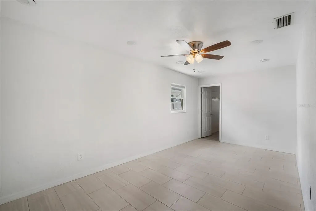 3818 W Iowa Avenue Tampa FL 33616