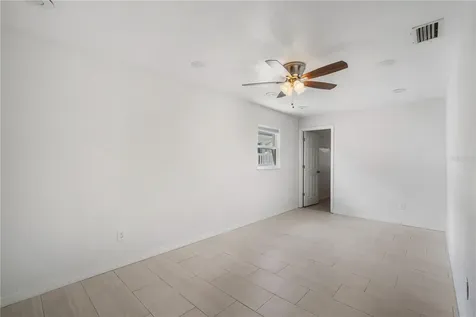 3818 W Iowa Avenue Tampa FL 33616