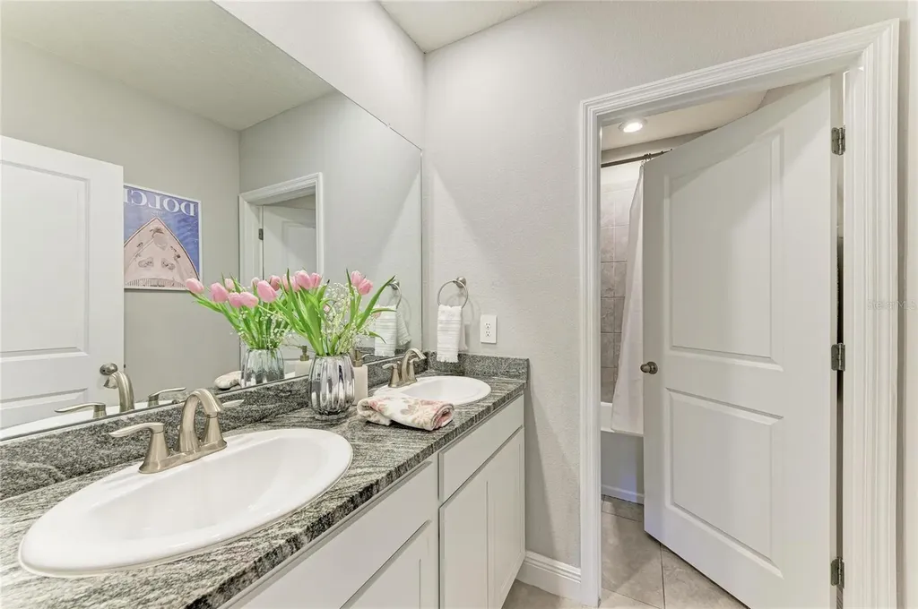 5238 Grove Mill Loop Bradenton FL 34211