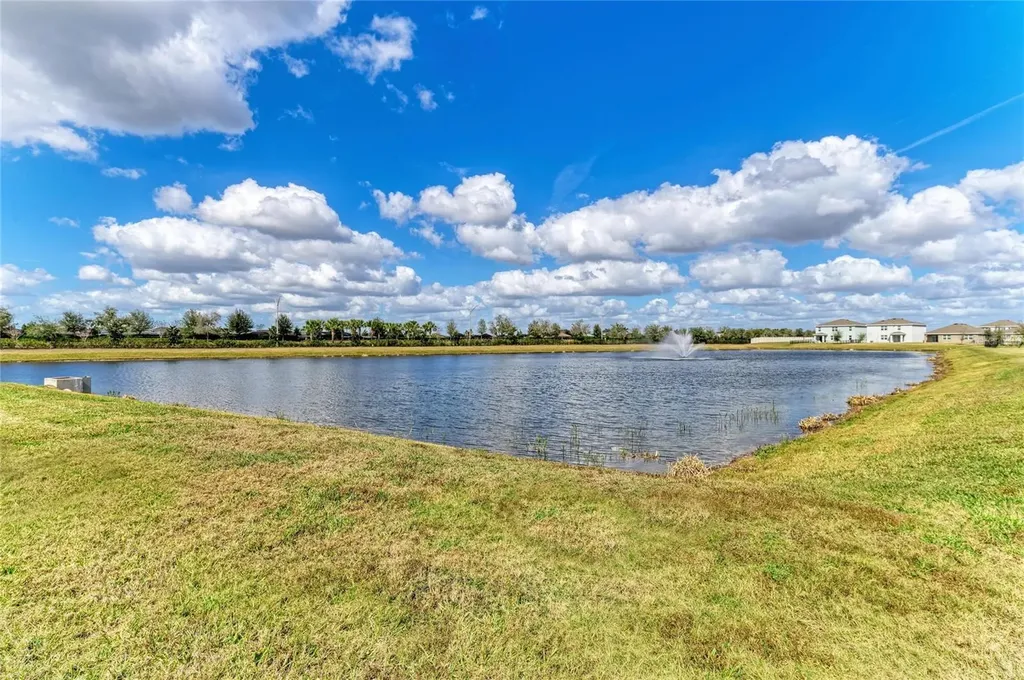 5238 Grove Mill Loop Bradenton FL 34211