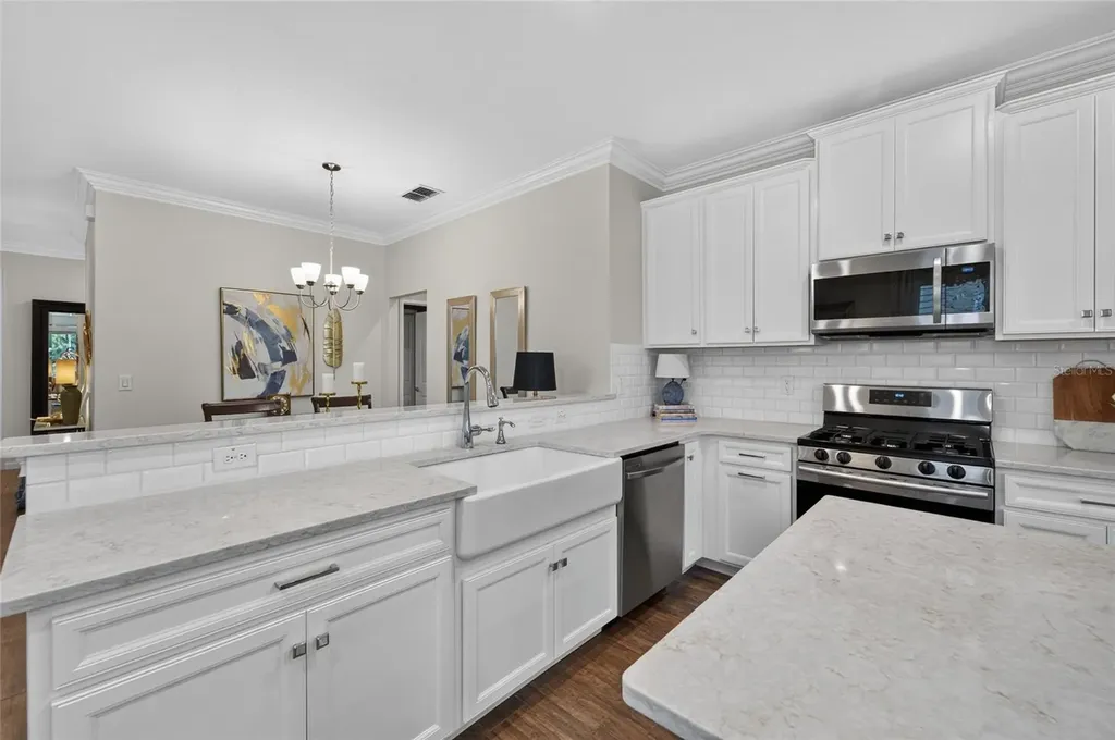 303 Blackrock Lane Apollo Beach FL 33572
