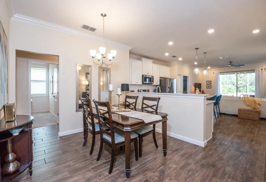 303 Blackrock Lane Apollo Beach FL 33572