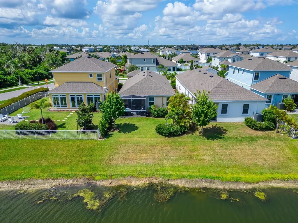 303 Blackrock Lane Apollo Beach FL 33572