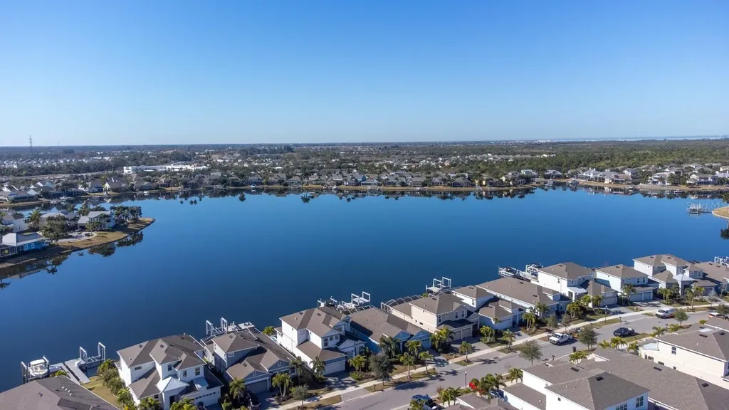 303 Blackrock Lane Apollo Beach FL 33572