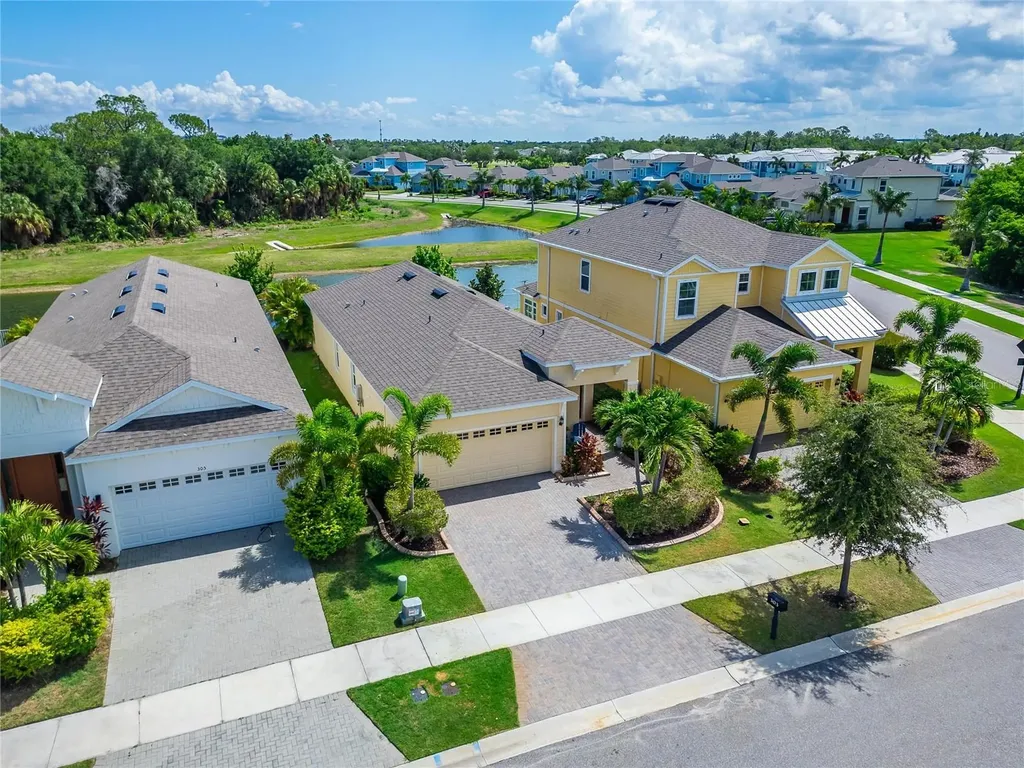 303 Blackrock Lane Apollo Beach FL 33572