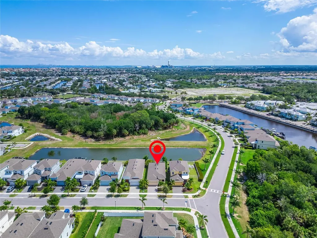 303 Blackrock Lane Apollo Beach FL 33572