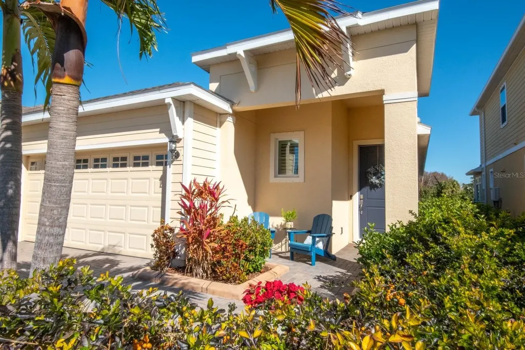 303 Blackrock Lane Apollo Beach FL 33572