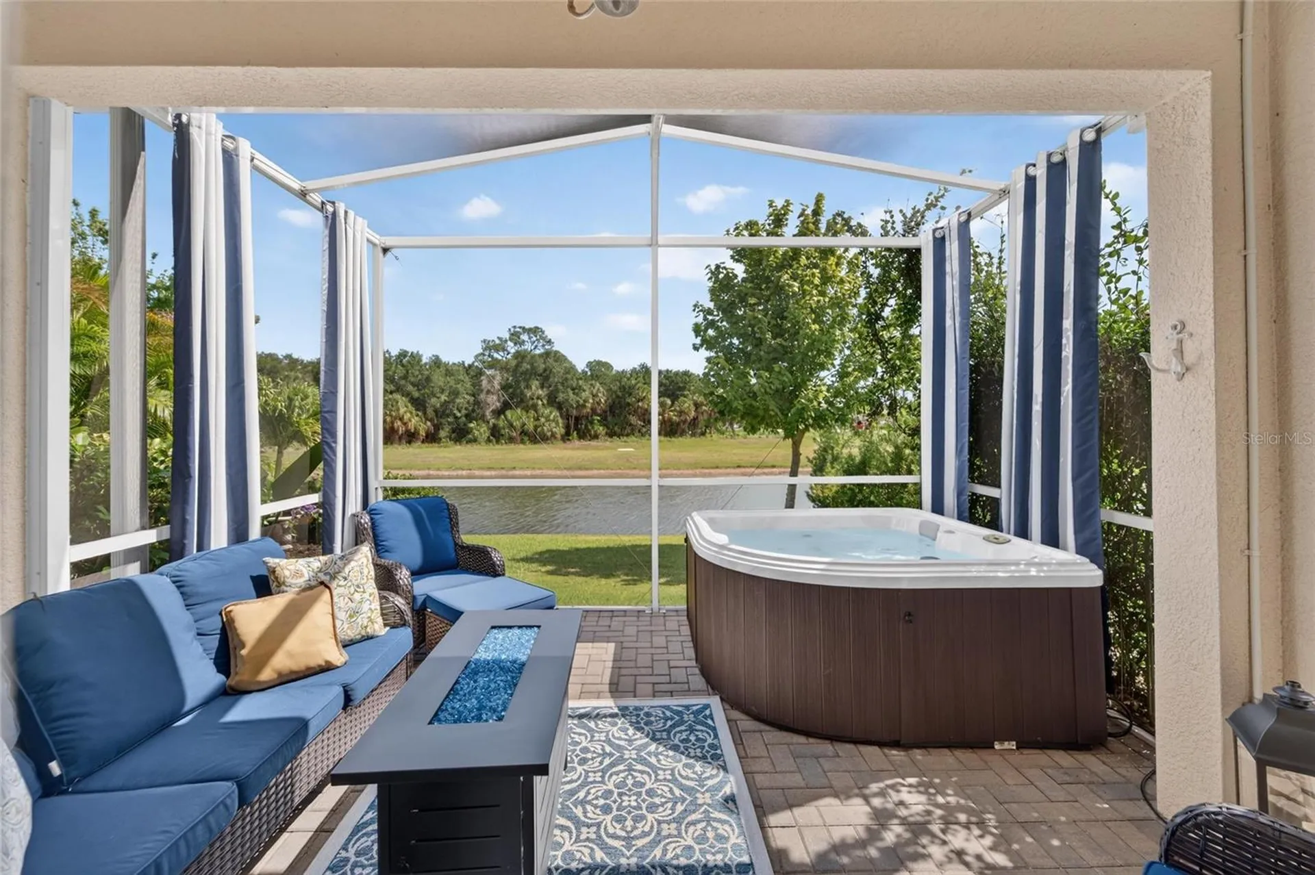 303 Blackrock Lane Apollo Beach FL 33572
