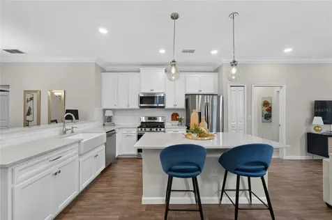 303 Blackrock Lane Apollo Beach FL 33572