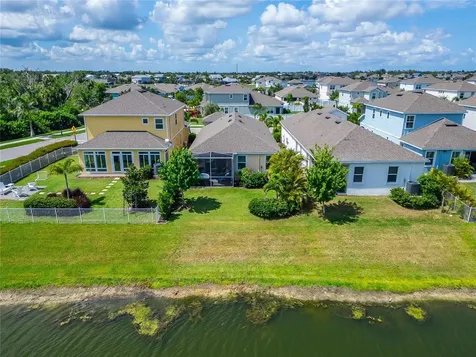 303 Blackrock Lane Apollo Beach FL 33572