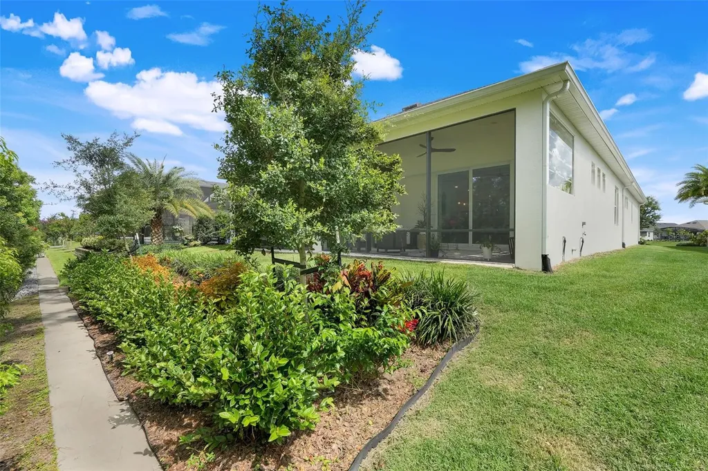 1990 Wallingford Loop Mount Dora FL 32757