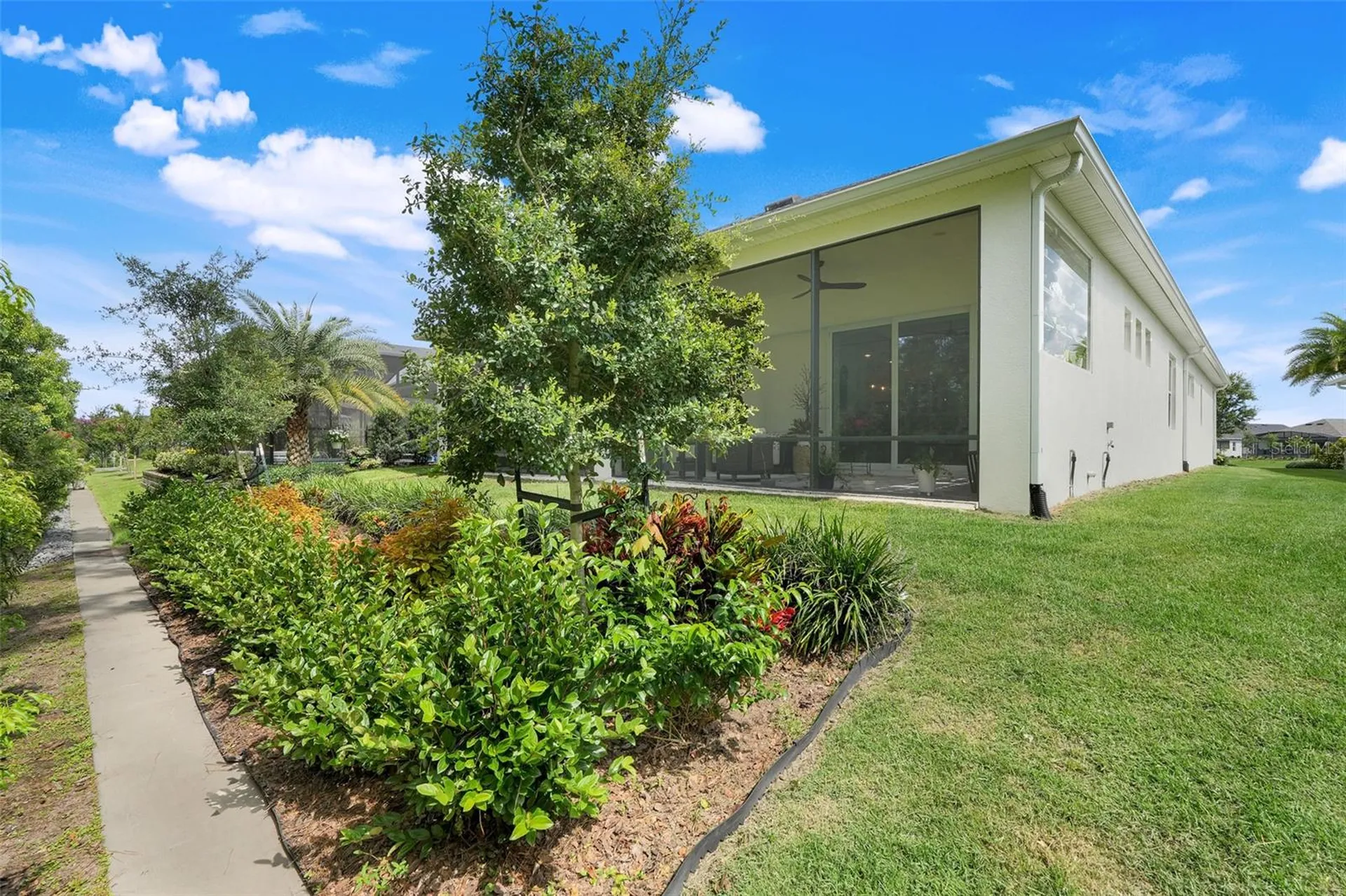 1990 Wallingford Loop Mount Dora FL 32757