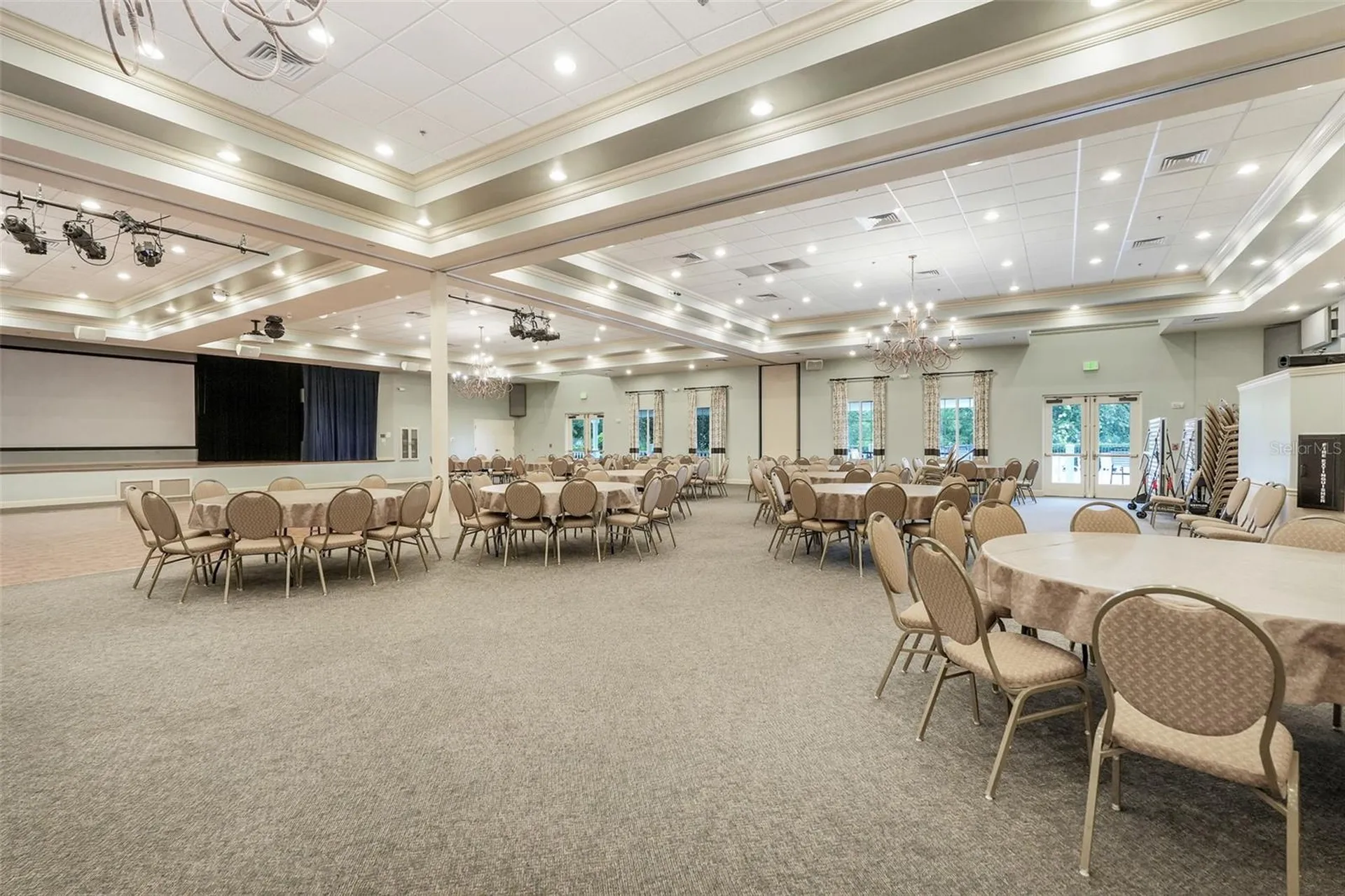 1990 Wallingford Loop Mount Dora FL 32757