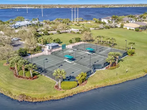 1022 Overlook Court Bradenton FL 34208