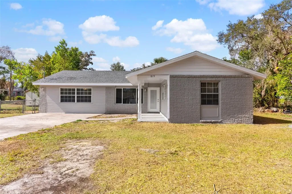 815 N Hendry Avenue Fort Meade FL 33841