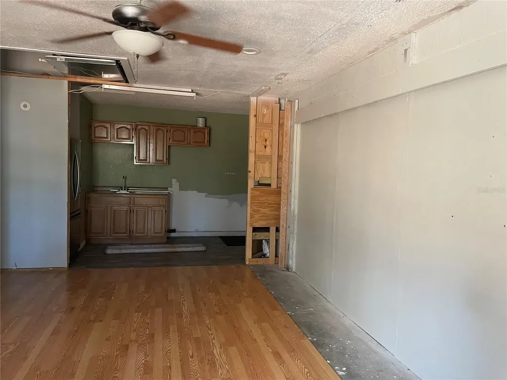 11242 Mirage Avenue Weeki Wachee FL 34614