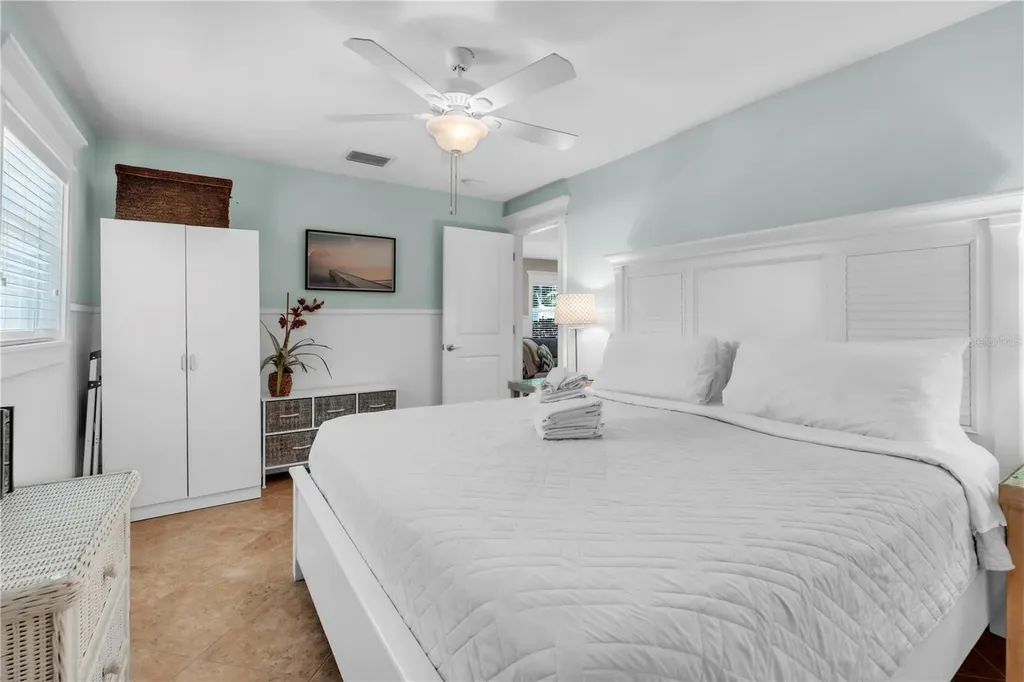 205 Peacock Lane Holmes Beach FL 34217