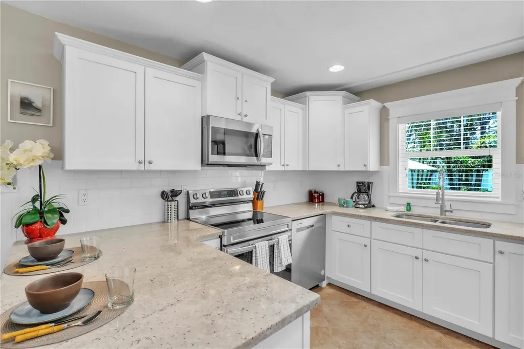 205 Peacock Lane Holmes Beach FL 34217