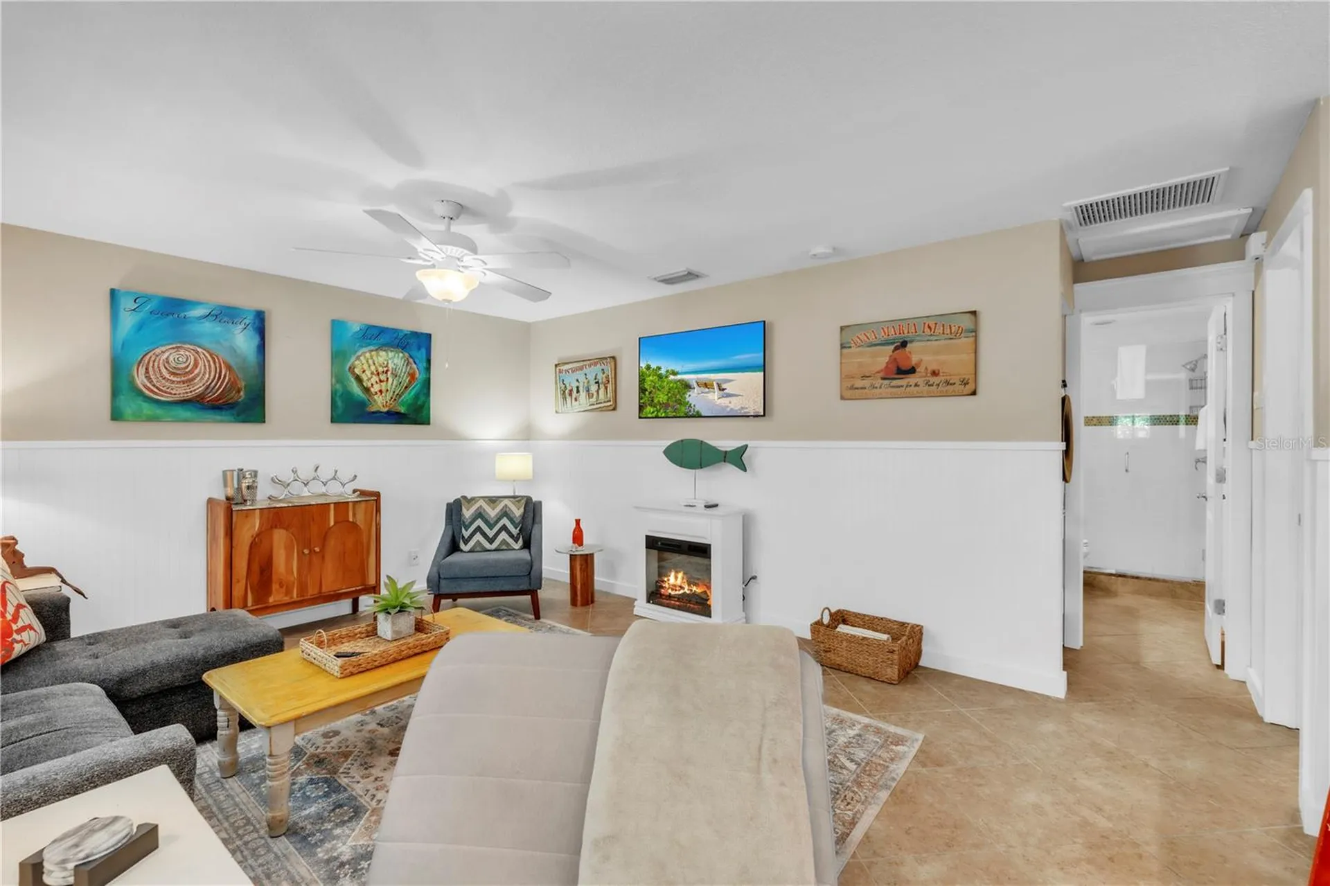 205 Peacock Lane Holmes Beach FL 34217