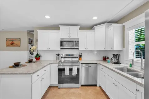205 Peacock Lane Holmes Beach FL 34217