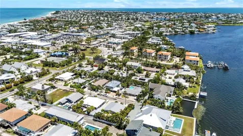 205 Peacock Lane Holmes Beach FL 34217