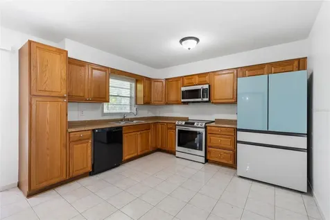 2230 NW 57th Terrace Gainesville FL 32605