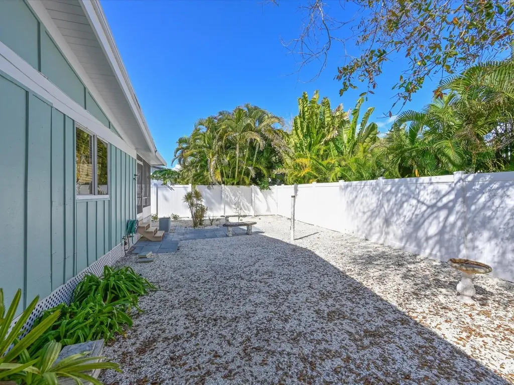 216 Gladiolus Street Anna Maria FL 34216