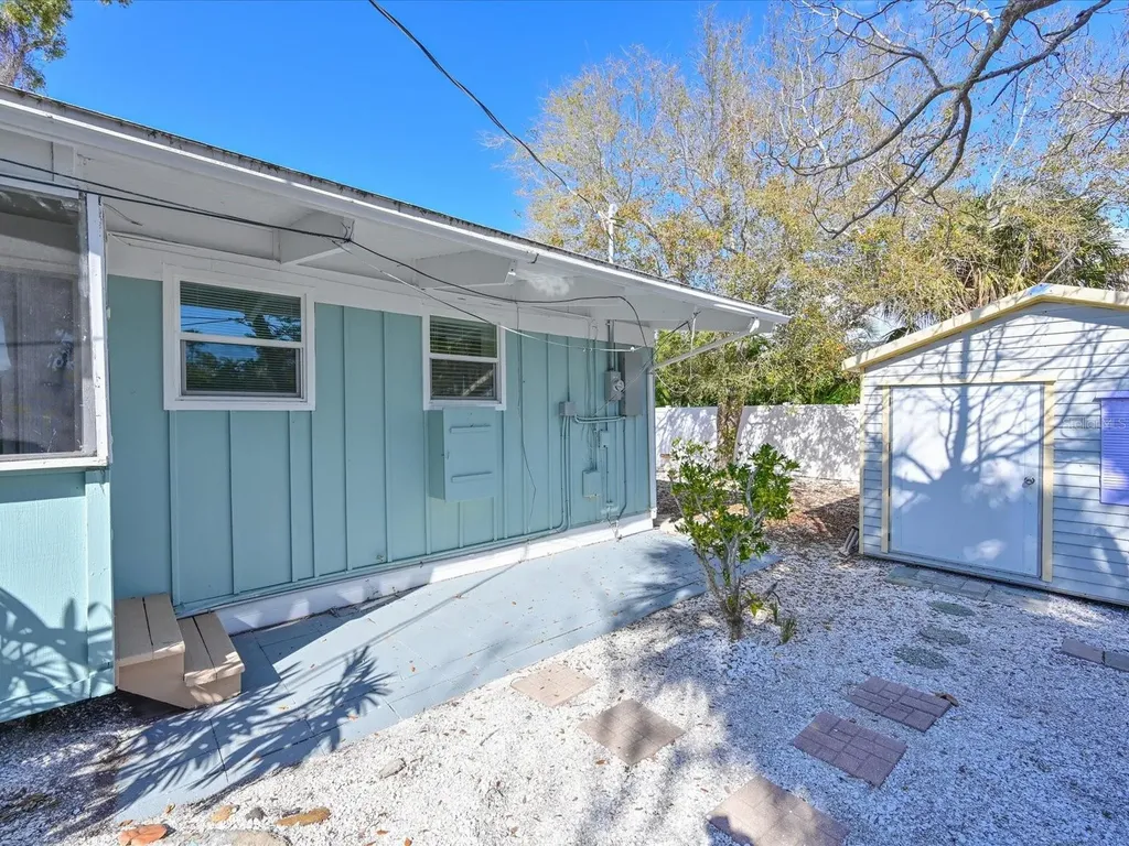 216 Gladiolus Street Anna Maria FL 34216