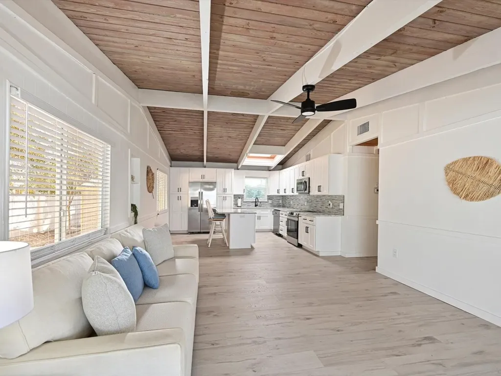 216 Gladiolus Street Anna Maria FL 34216