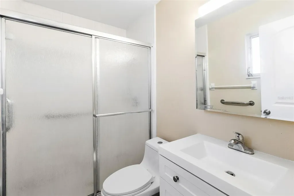 6098 22nd Avenue N St Petersburg FL 33710