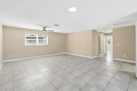6098 22nd Avenue N St Petersburg FL 33710