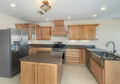 1445 Corey Way S South Pasadena FL 33707