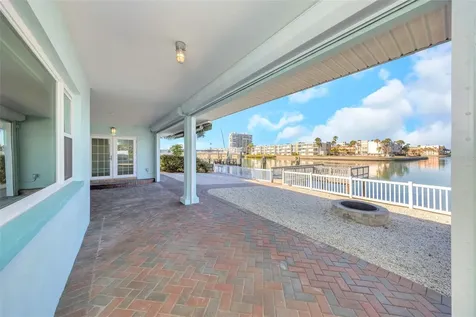 1445 Corey Way S South Pasadena FL 33707