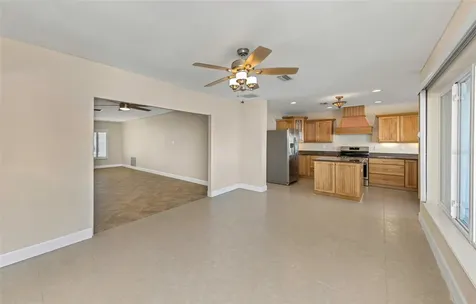 1445 Corey Way S South Pasadena FL 33707