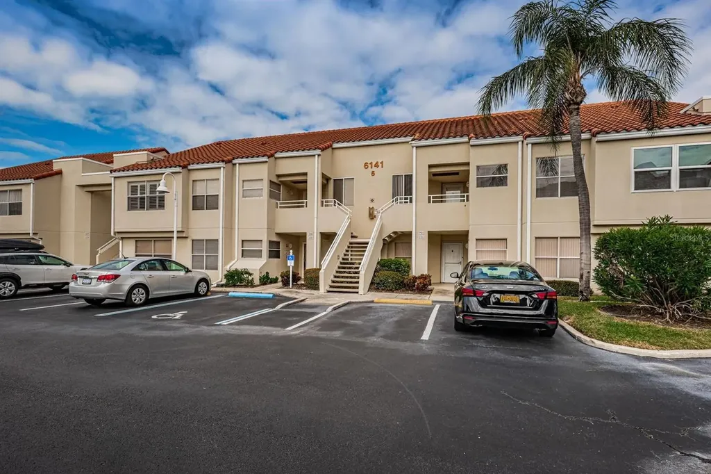 6141 Bahia Del Mar Boulevard St Petersburg FL 33715