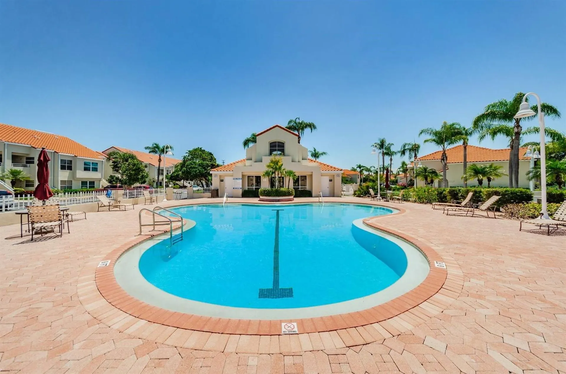 6141 Bahia Del Mar Boulevard St Petersburg FL 33715