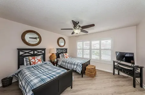 6141 Bahia Del Mar Boulevard St Petersburg FL 33715