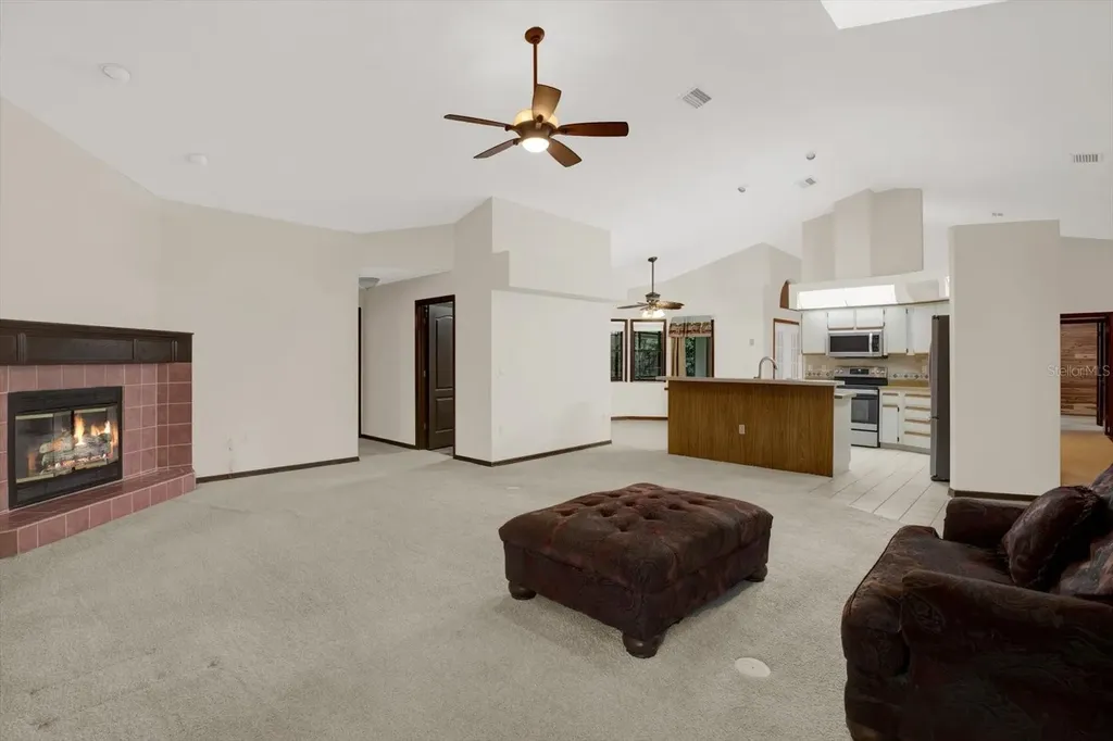 642 Erin Way Brooksville FL 34601