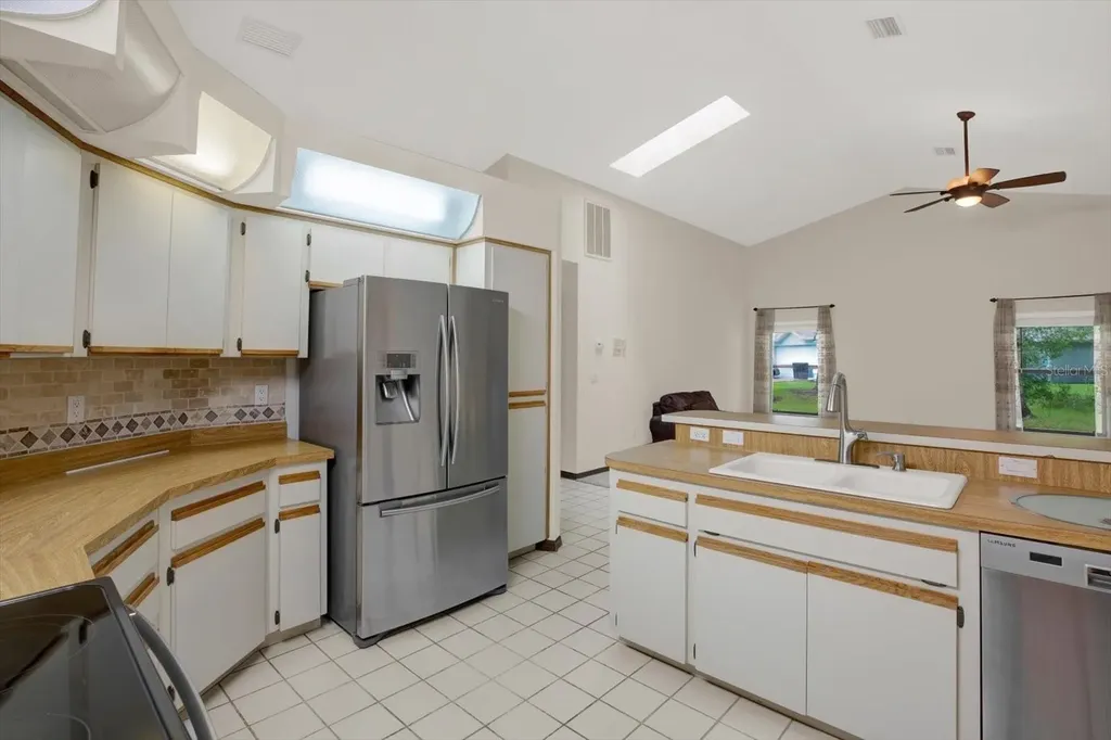 642 Erin Way Brooksville FL 34601