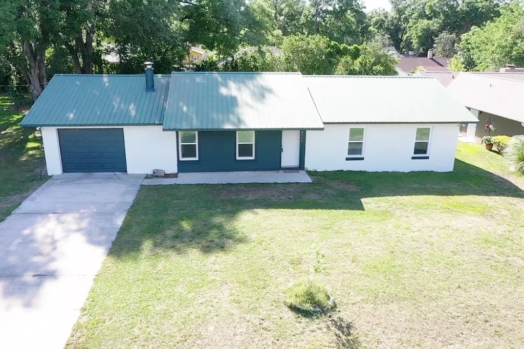 3732 NE 28th Court Ocala FL 34479