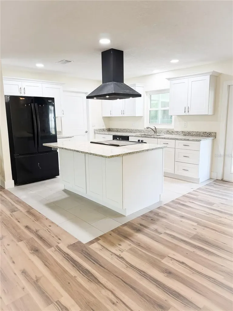 3732 NE 28th Court Ocala FL 34479