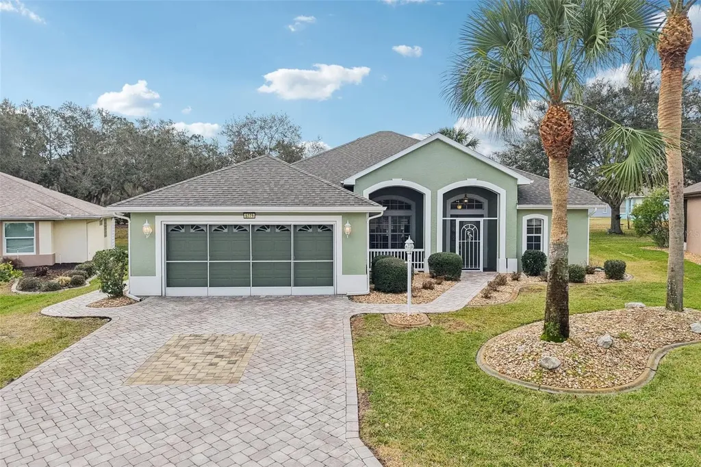 5279 Indian Ocean Loop Tavares FL 32778