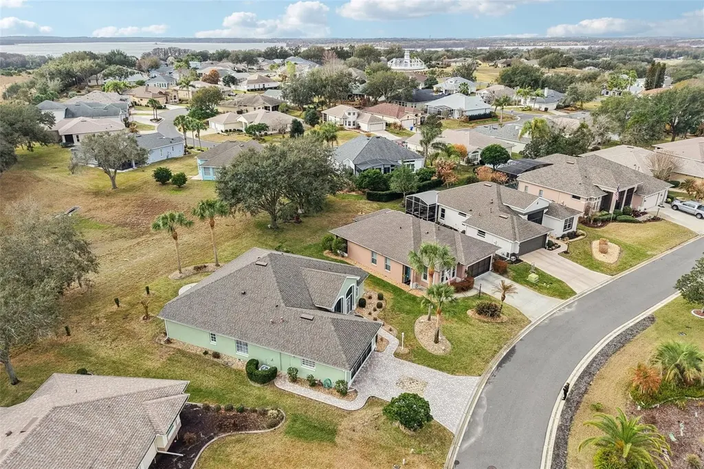 5279 Indian Ocean Loop Tavares FL 32778