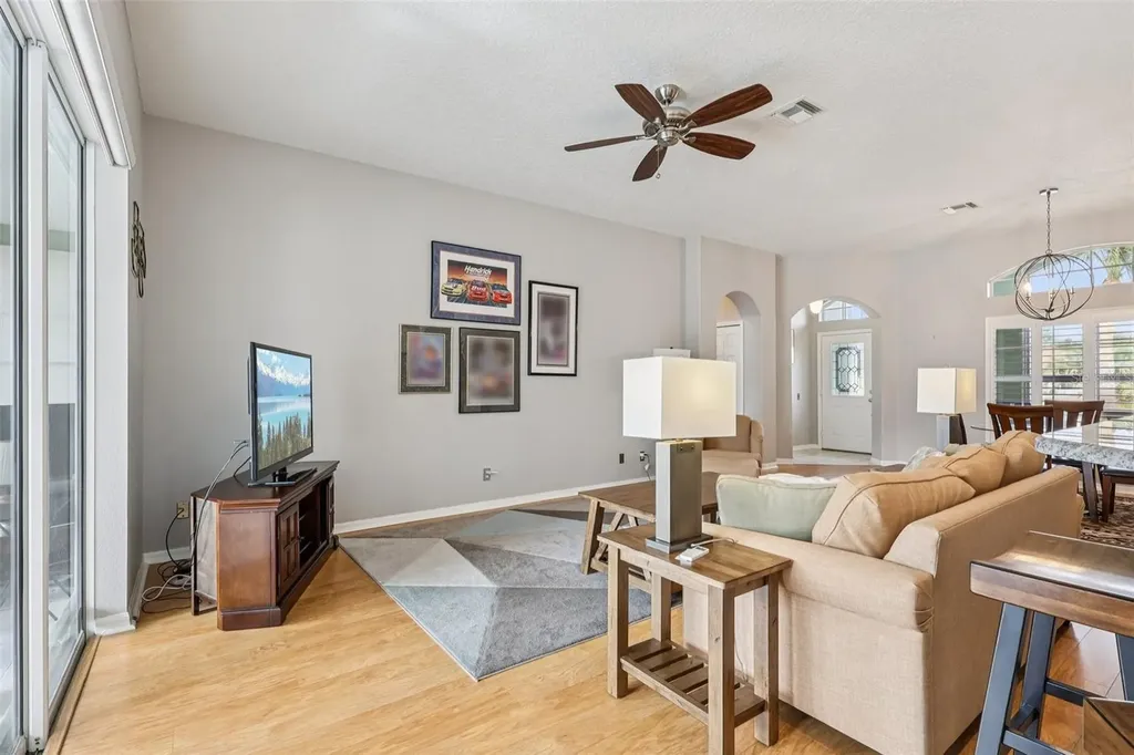 5279 Indian Ocean Loop Tavares FL 32778